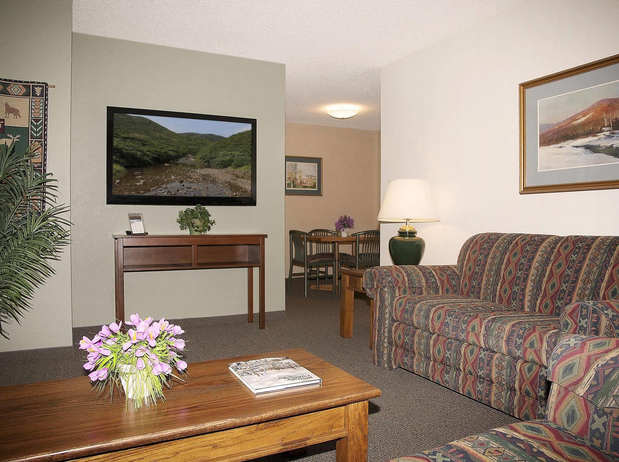 Wedgewood Resort Fairbanks Bagian luar foto