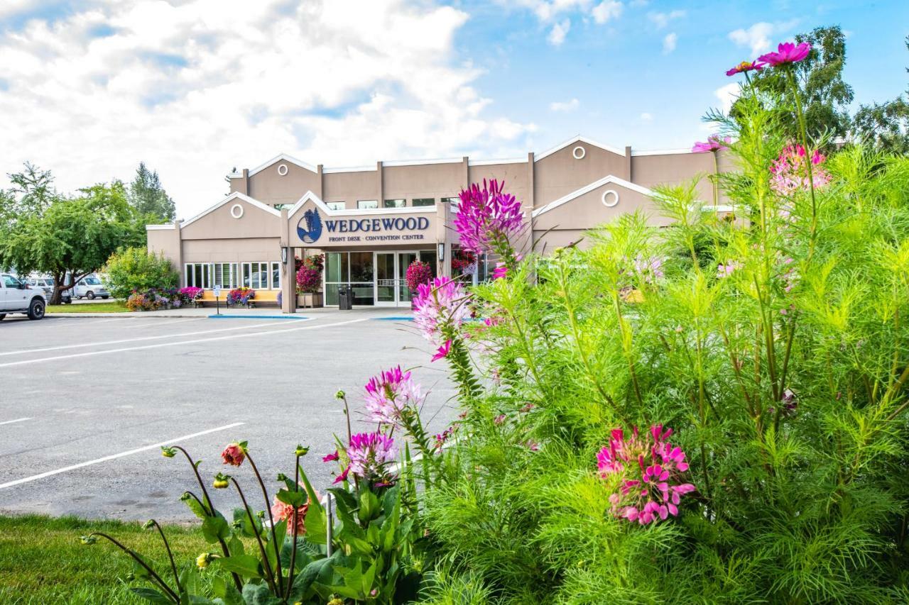 Wedgewood Resort Fairbanks Bagian luar foto